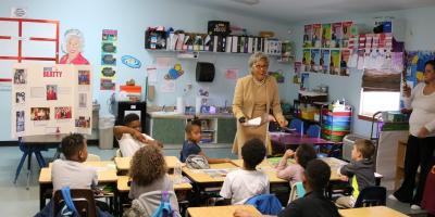 Congresswoman Beatty visits an elementary school class.