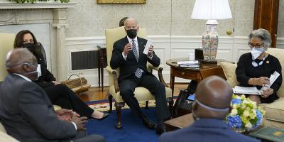 Congresswoman Beatty is pictured in Oval Office with President Joe Biden, Congressman James Clyburn, and Vice President Kamala Harris