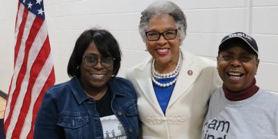 Image of Congresswoman Beatty with two women.